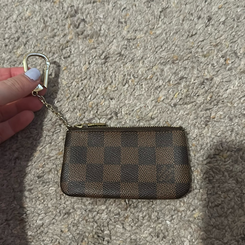 Authentic Louis Vuitton Key Pouch In Dark Brown Checkerboard